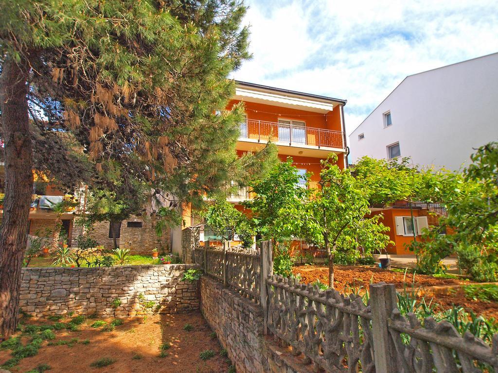 Apartments Branko 1348 Пула Екстериор снимка
