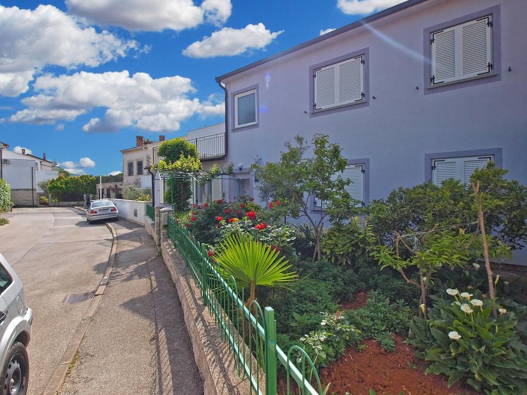 Apartments Branko 1348 Пула Екстериор снимка
