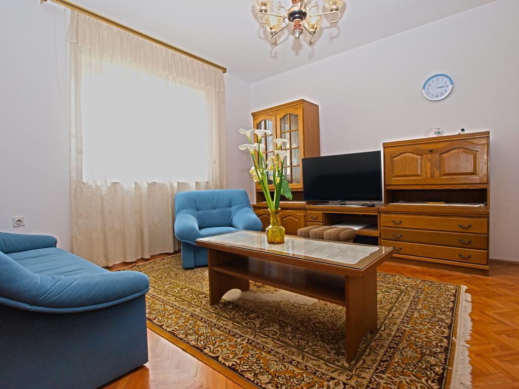 Apartments Branko 1348 Пула Екстериор снимка