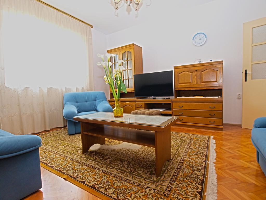 Apartments Branko 1348 Пула Екстериор снимка